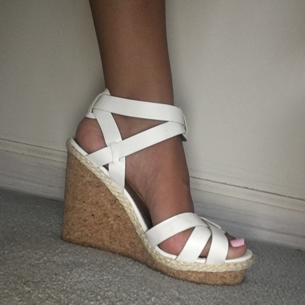 White wedges