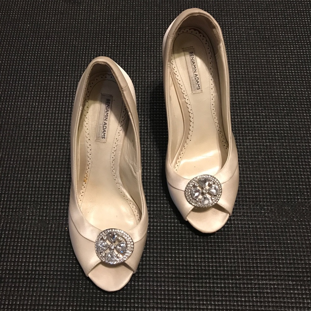 ✨ Benjamin Adams London Satin Heels ✨