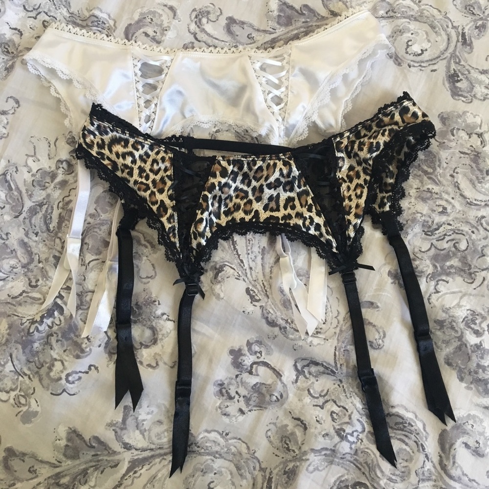 FOH Garter belts