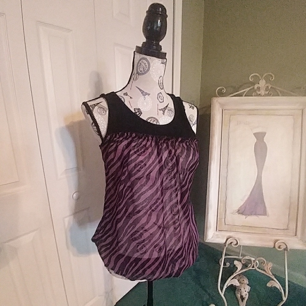 Super Cute Tank style blousy top!