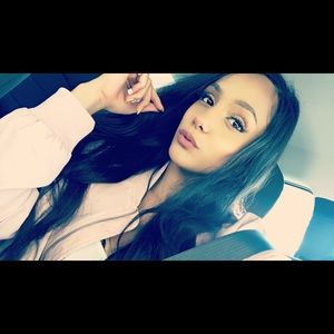 Meet your Posher, Alexus