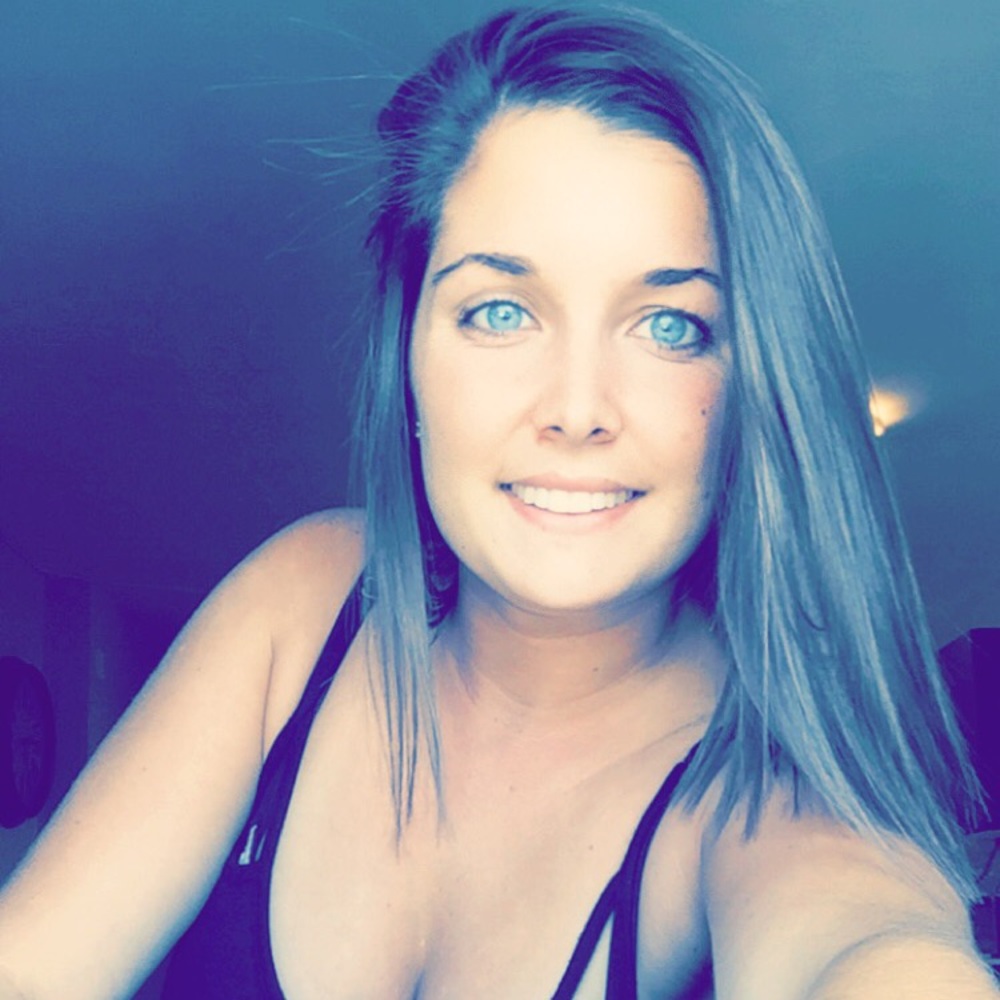 Meet your Posher, Courtney