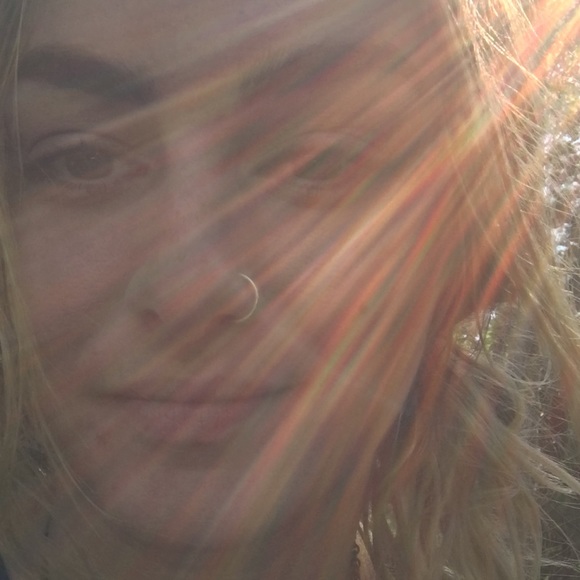 Meet your Posher, Anna - Picture 1 of 1