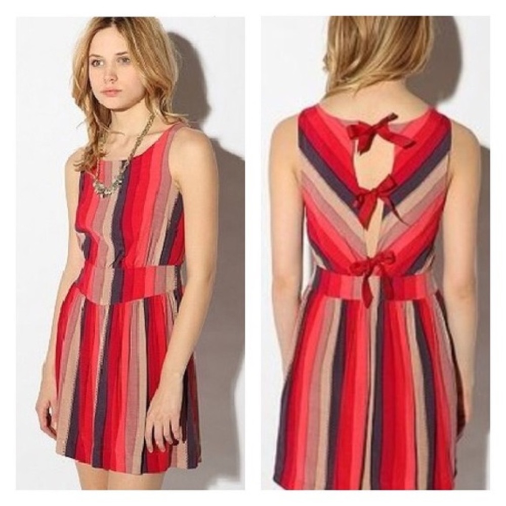 Cooperative Printed Bow-Tieback Dress