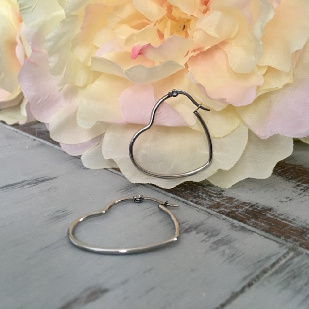 🆕 Heart Shaped Hoop Earrings