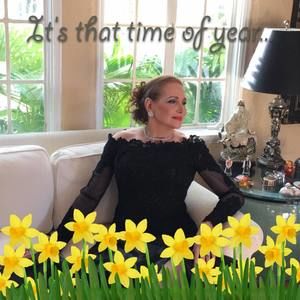 Meet your Posher, Elia