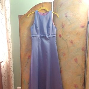 Sleeveless dress satin dress for winter weddings