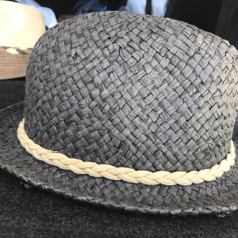 Black straw hat