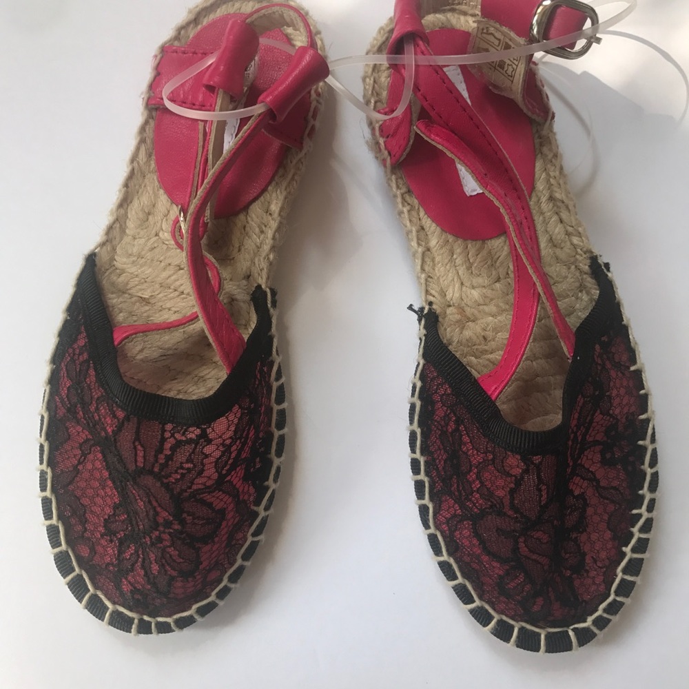 Dolce and gabbana girls sandals 13 pink lace