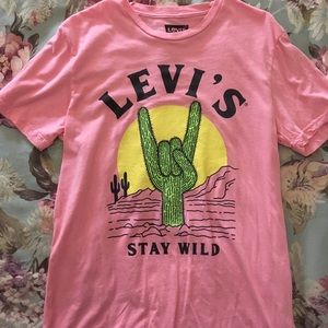 Levi's Stay Wild Cactus tee shirt
