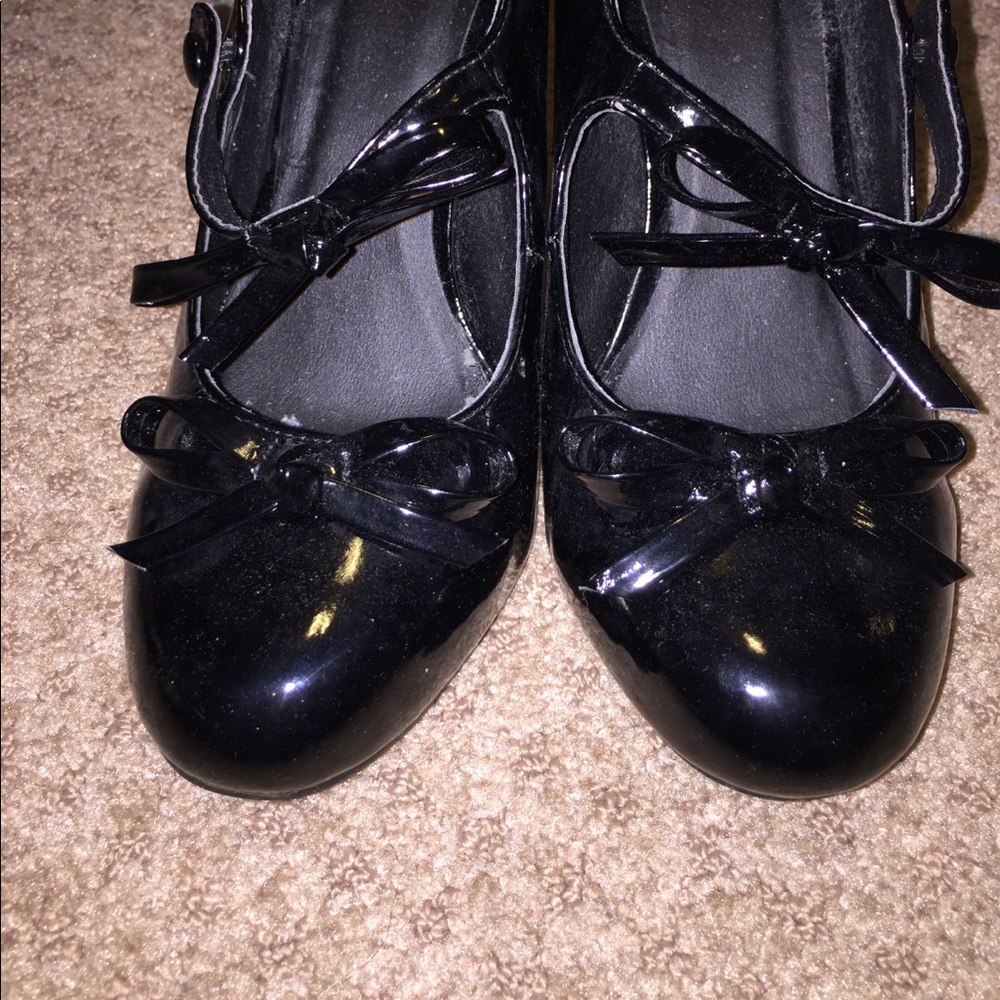 Mary Jane heels - Picture 2 of 3