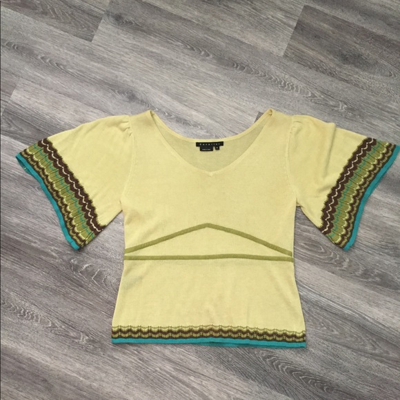 Light weight sweater - Picture 2 of 4