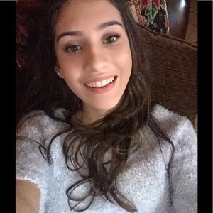 Meet your Posher, Alexandra