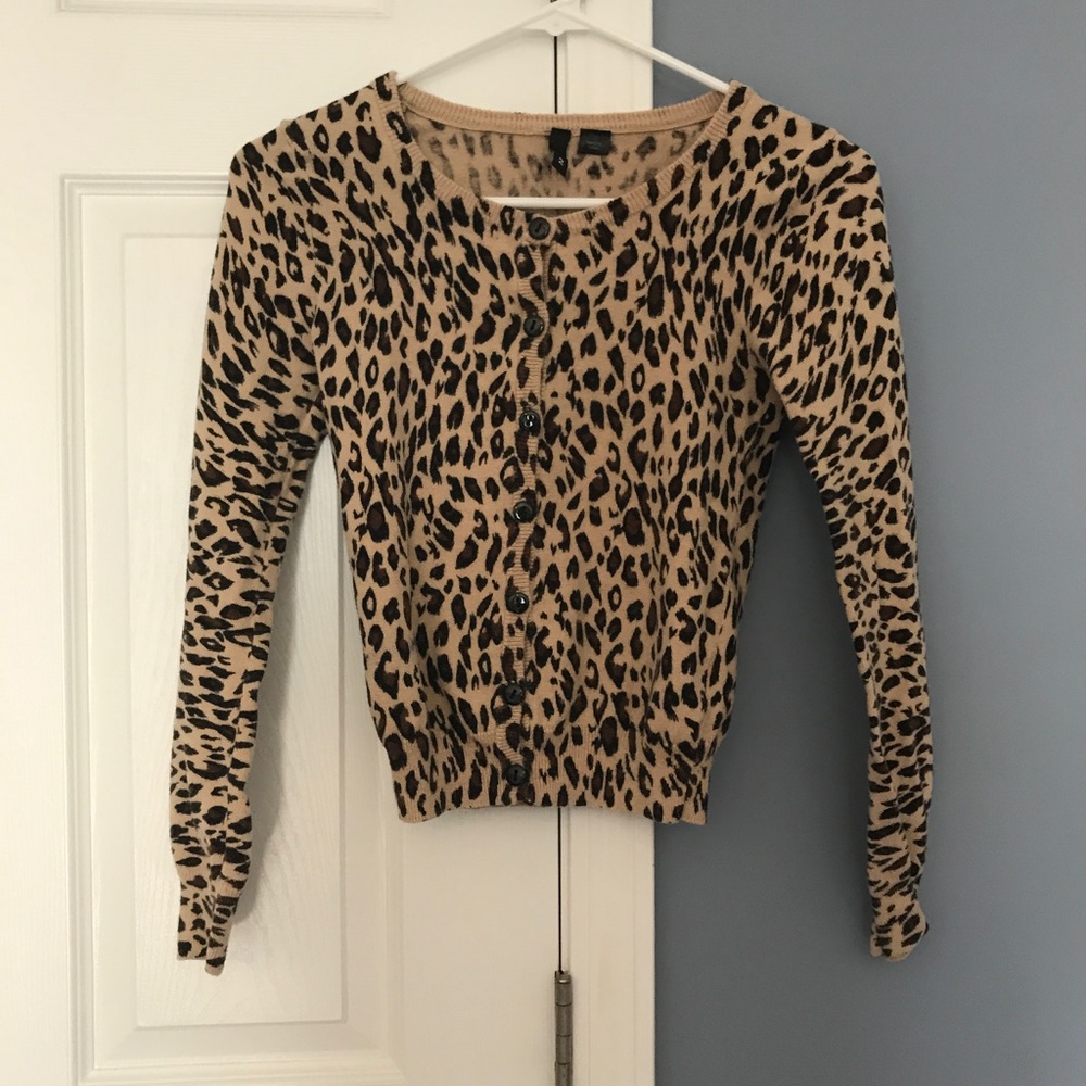 Cheetah pattern cover up