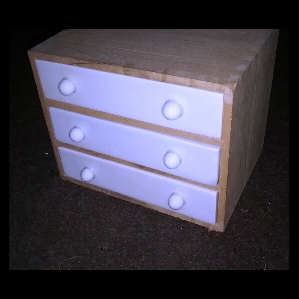 Cute little jewelry box
