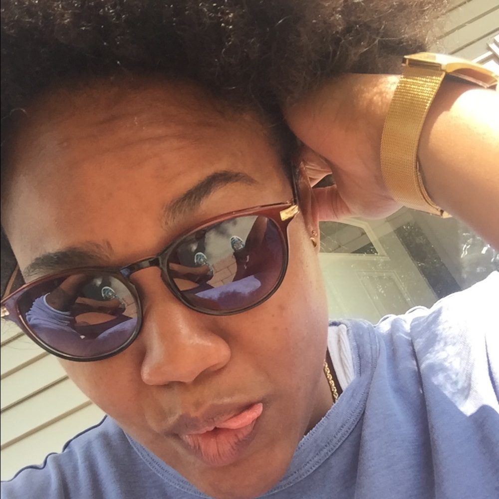 Meet your Posher, Brittany