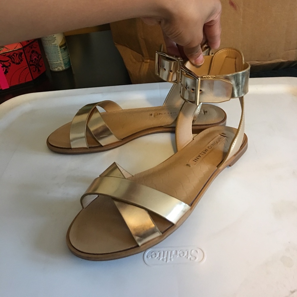 Antonio Melani sandals. Gold. Size 6.5