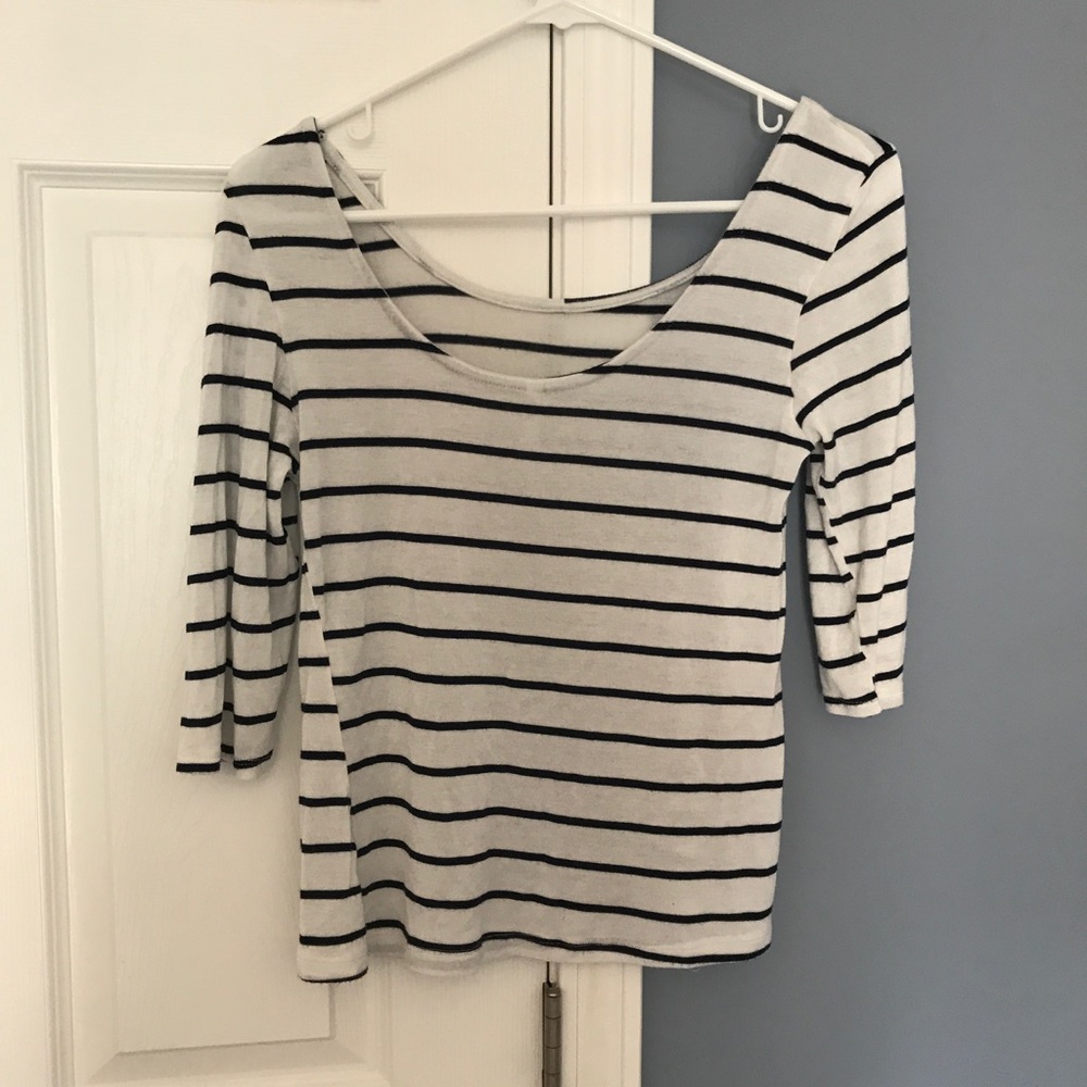 Black stripped crop top