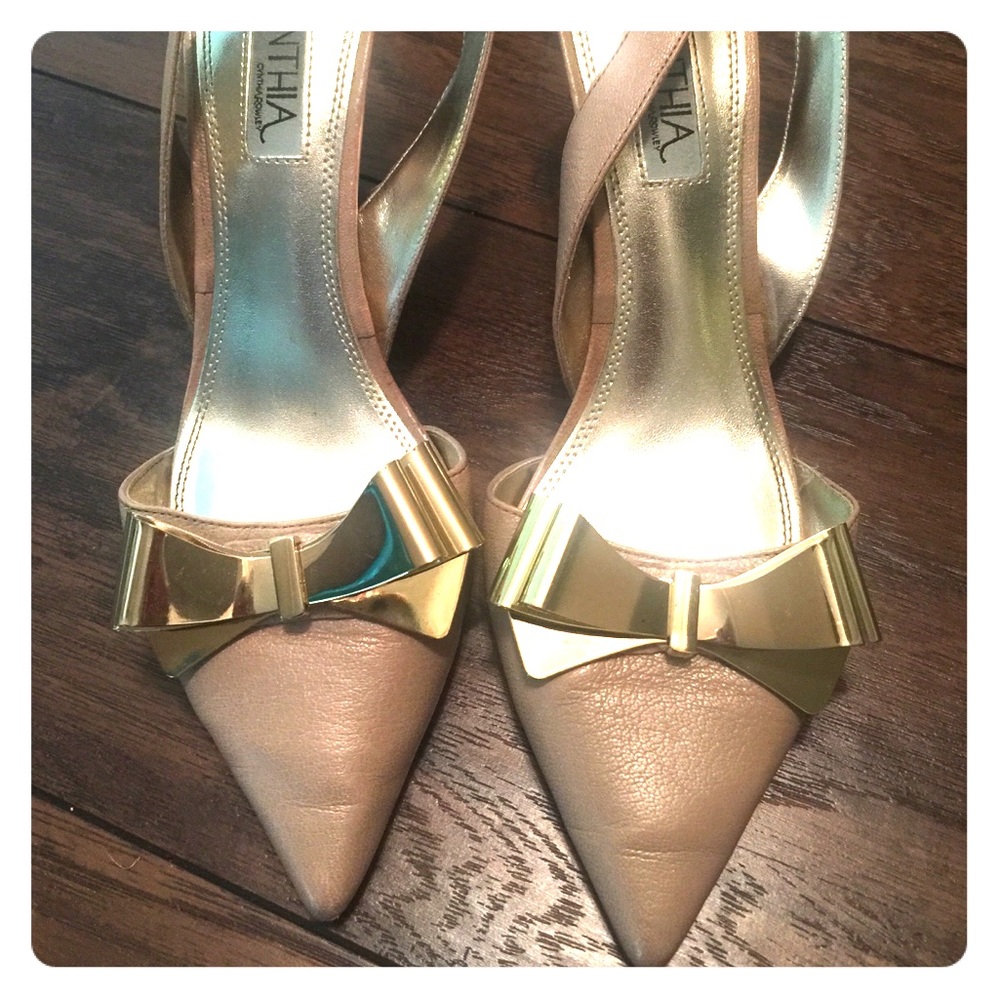 Cynthia Rowley nude sling backs gold bow heels