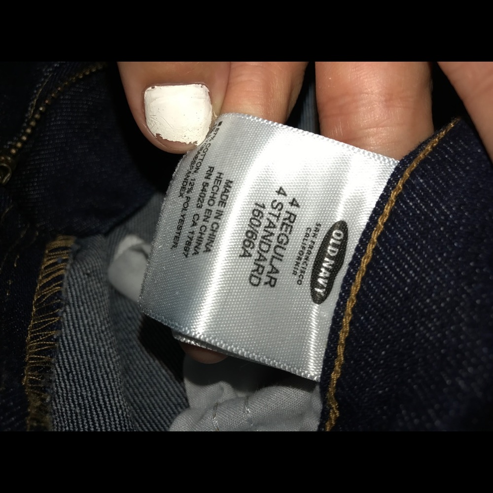 Old navy kapri's!! - Picture 3 of 3