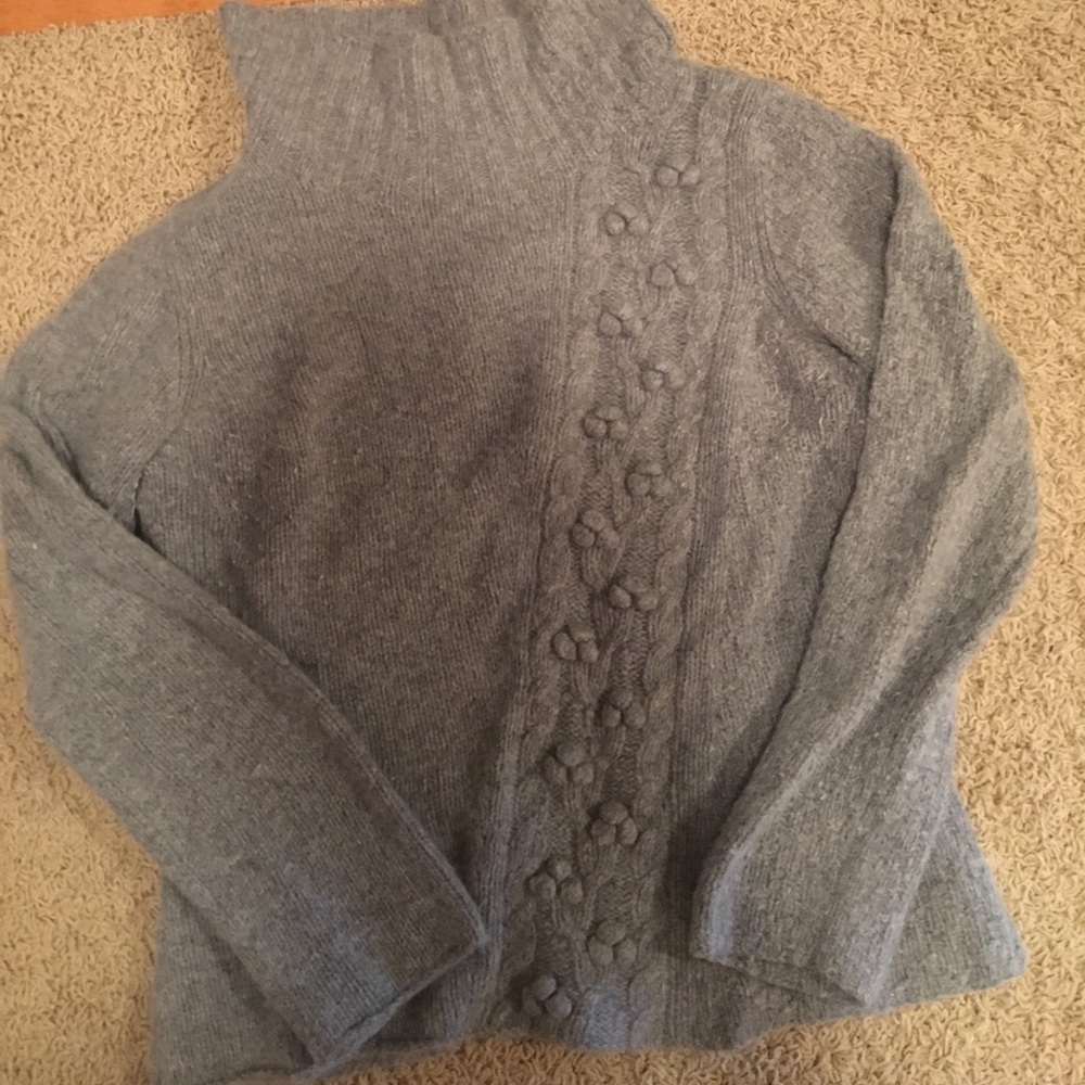 Garnet hill gray sweater