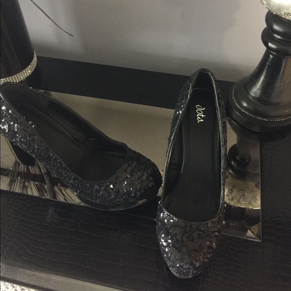 Dots Black sequin heels