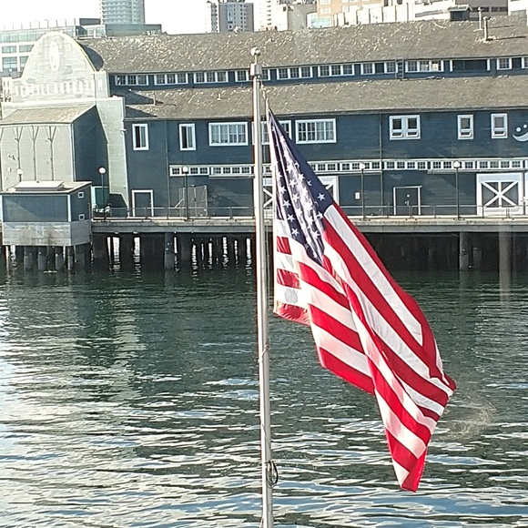 Meet your Posher Ambassador, Theresa - Picture 2 of 2