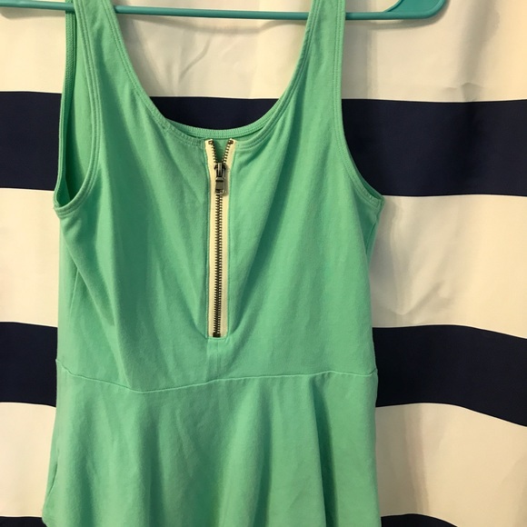 Express Tank - Picture 2 of 2