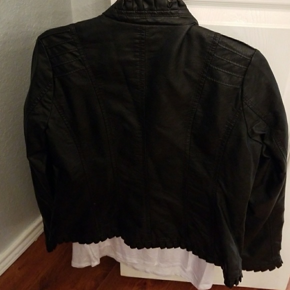 Black leather jacket - Picture 4 of 4
