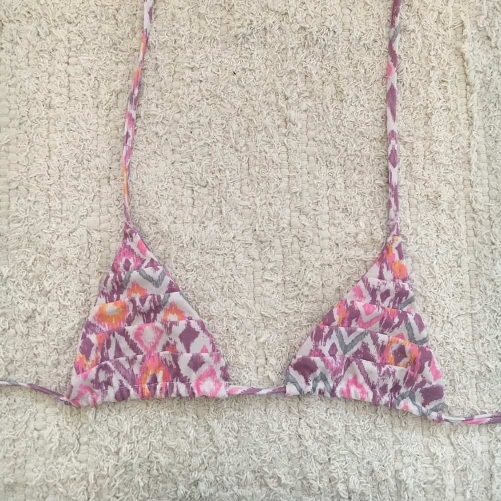 STONE FOX SWIM bikini top