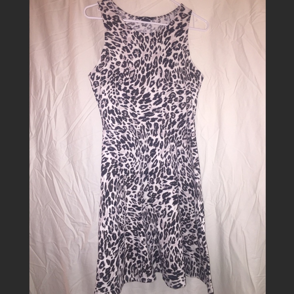 Snow Leopard Dress. NWOT