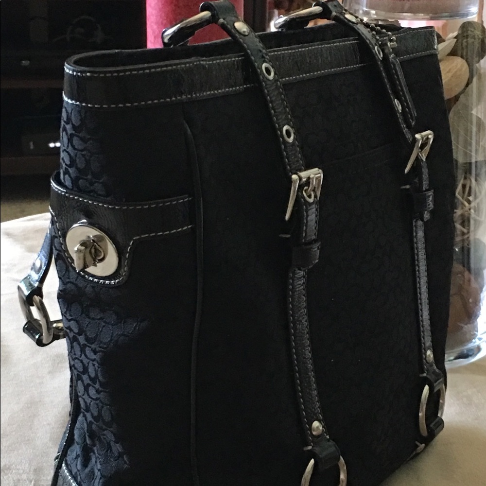 Authentic Coach Purse (EUC)