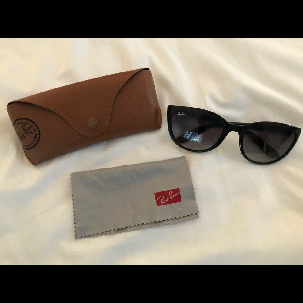 Black Rayban Sunglasses