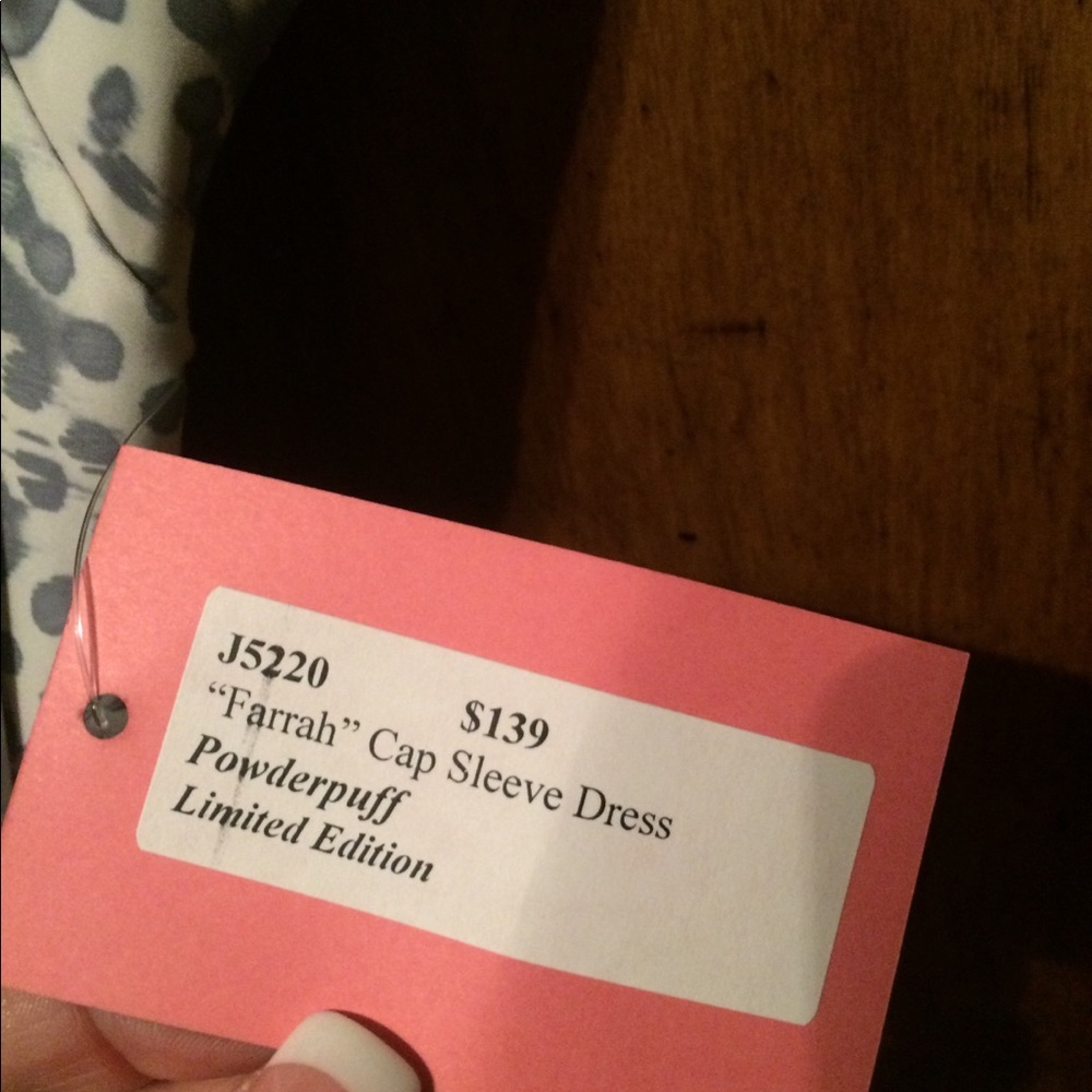 Dress - Picture 3 of 4