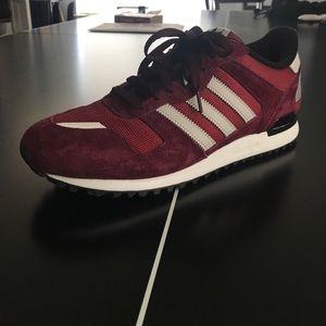 Vintage adidas shoes size 11