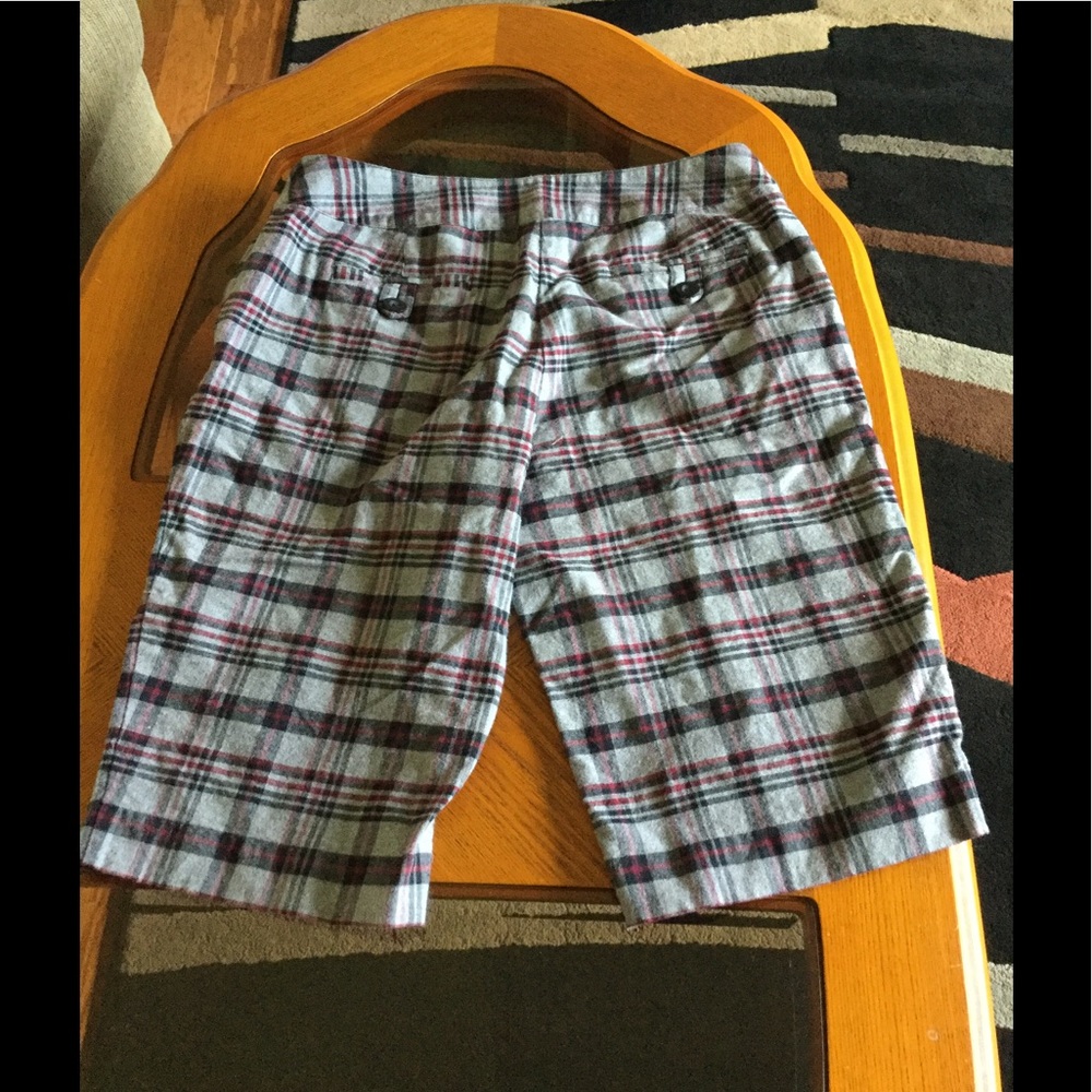 Colorful short - Picture 2 of 5