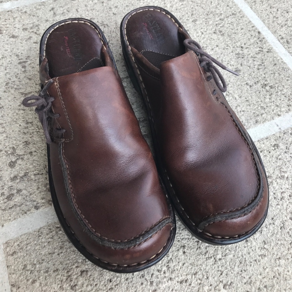 Eastland clogs