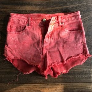 Red light washed jean shorts
