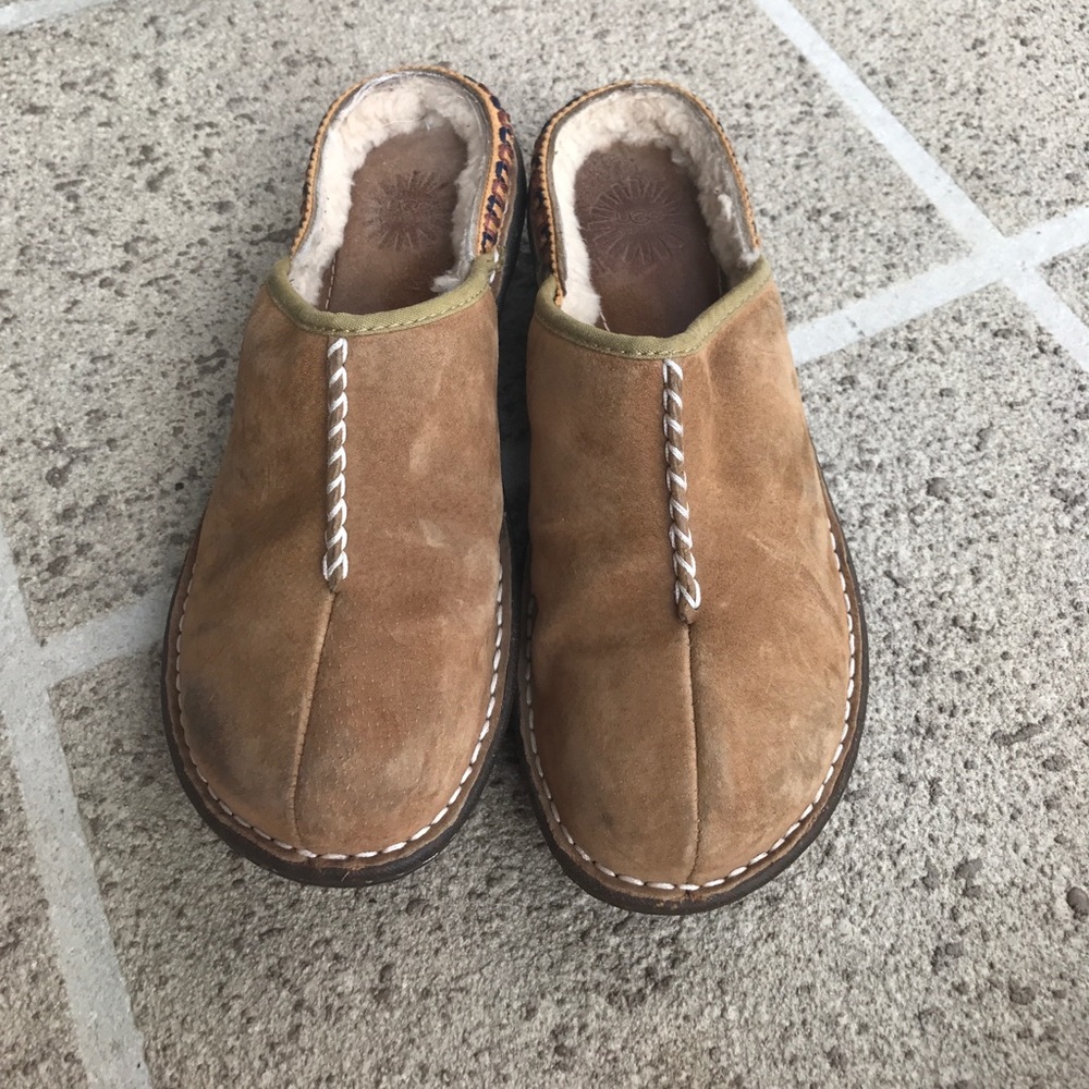 Ugg clogs