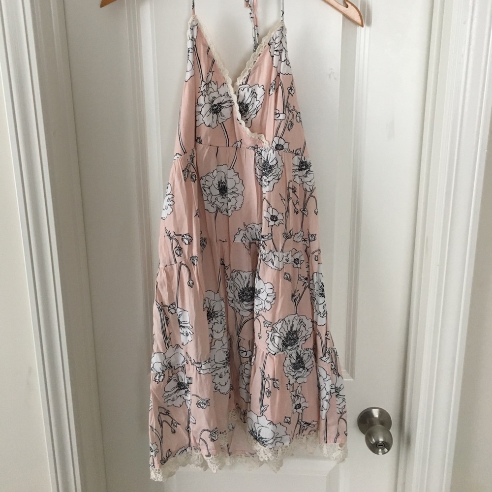 Entro halter style sundress boutique