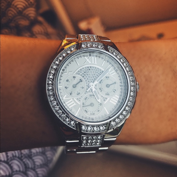 Guess Accessories - Guess Silver Watch