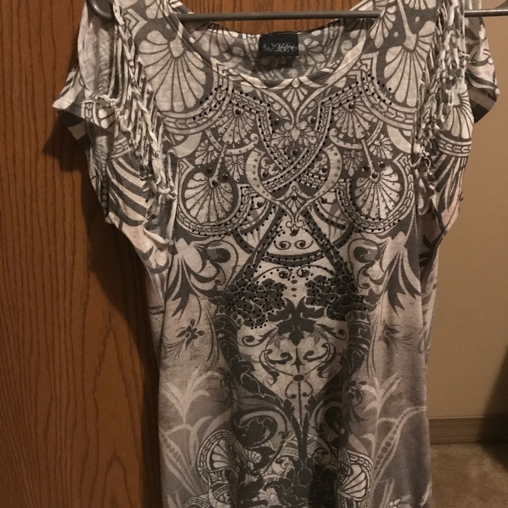 Ladies top - Picture 1 of 1