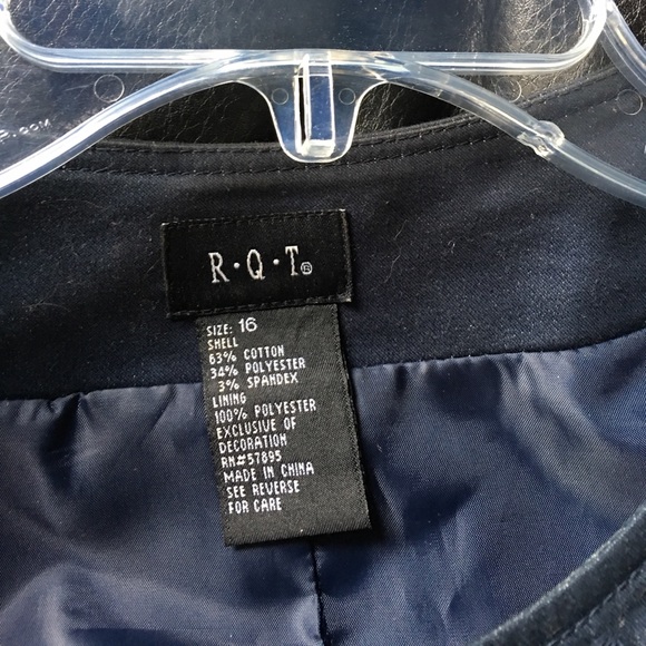 Lightweight blue suit - Picture 2 of 5