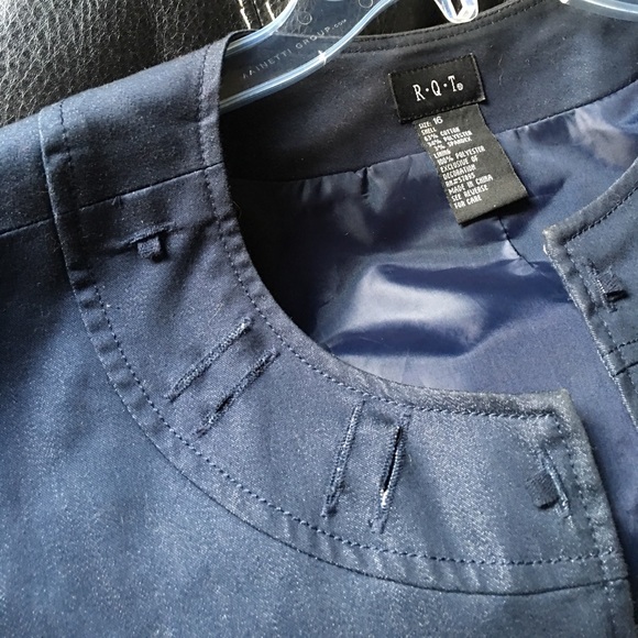 Lightweight blue suit - Picture 3 of 5