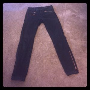 Toothpick style pants