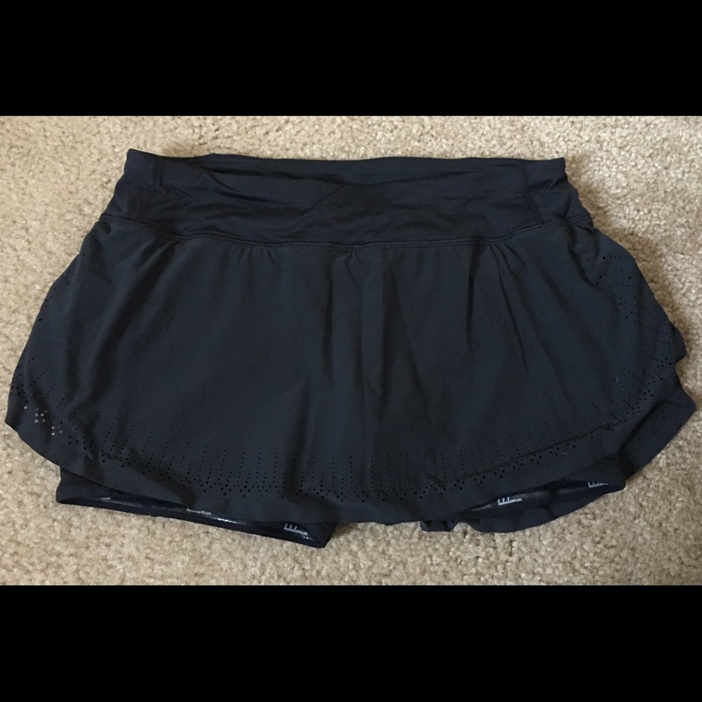 Lululemon Final Lap skirt