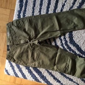 Lightly worn J Crew cargo-esq pants in army green