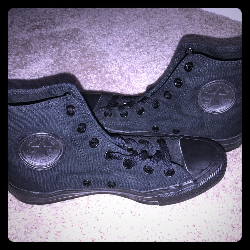 Black high top converse - Size 7