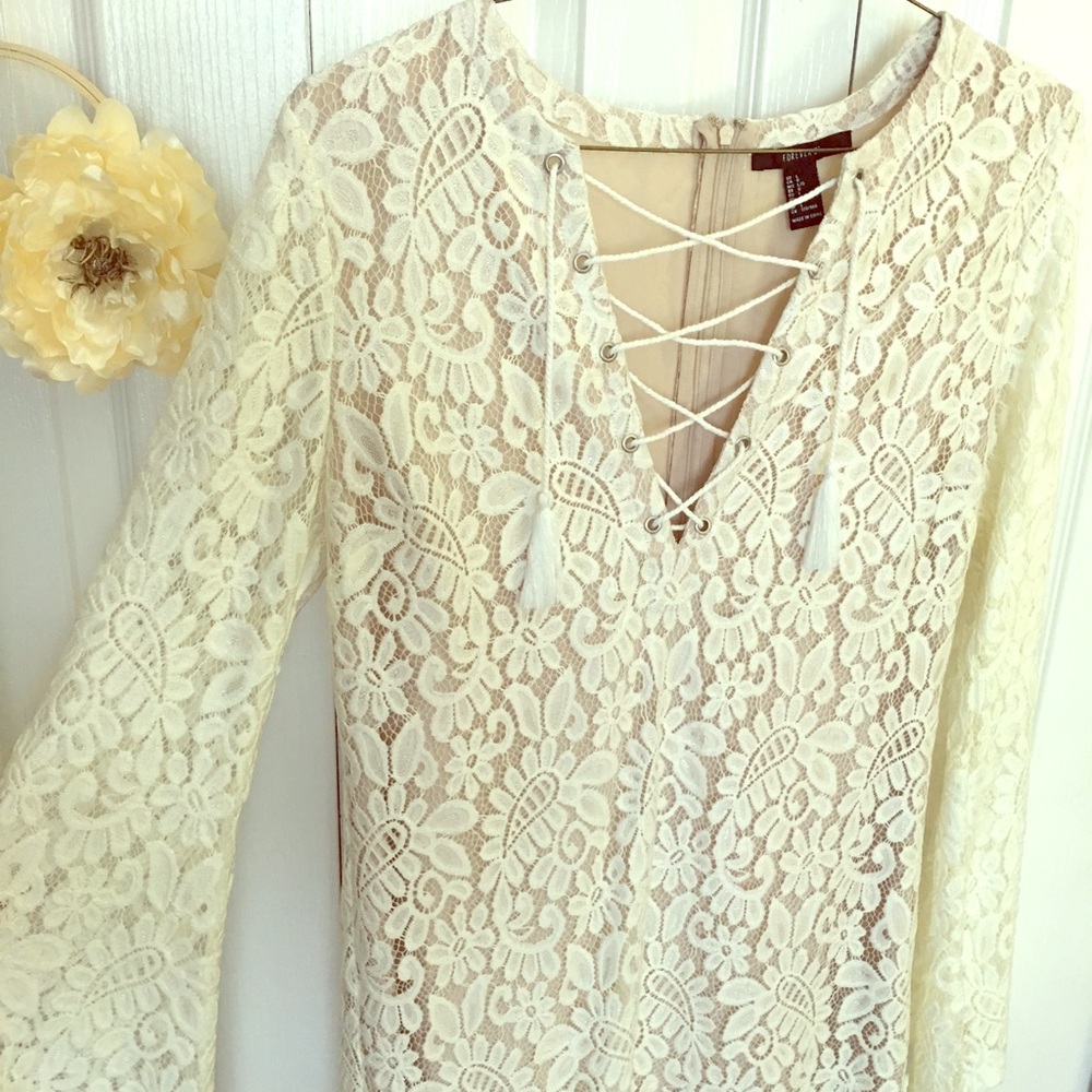 ForEver 21 lace mini dress