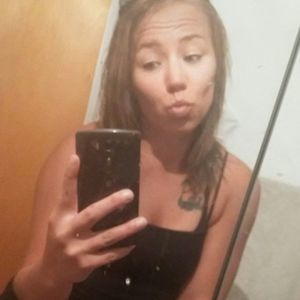 Meet your Posher, Shaina